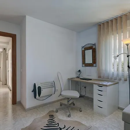 빌라 088 Bright And Spacious Andalusian Style With Private Pool 푸엔히롤라