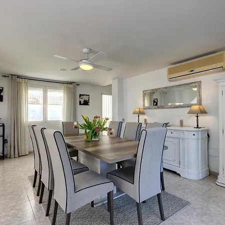088 Bright And Spacious Andalusian Style With Private Pool Villa Fuengirola