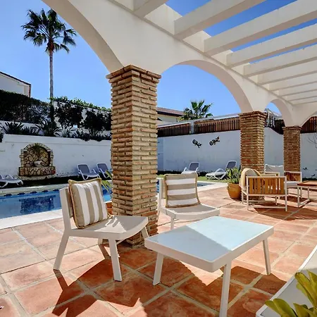 088 Bright And Spacious Andalusian Style With Private Pool