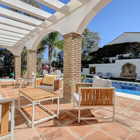 088 Bright And Spacious Andalusian Style With Private Pool Fuengirola