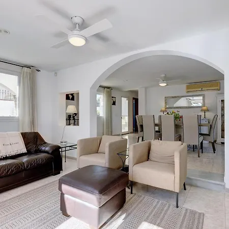 088 Bright And Spacious Andalusian Style With Private Pool Villa